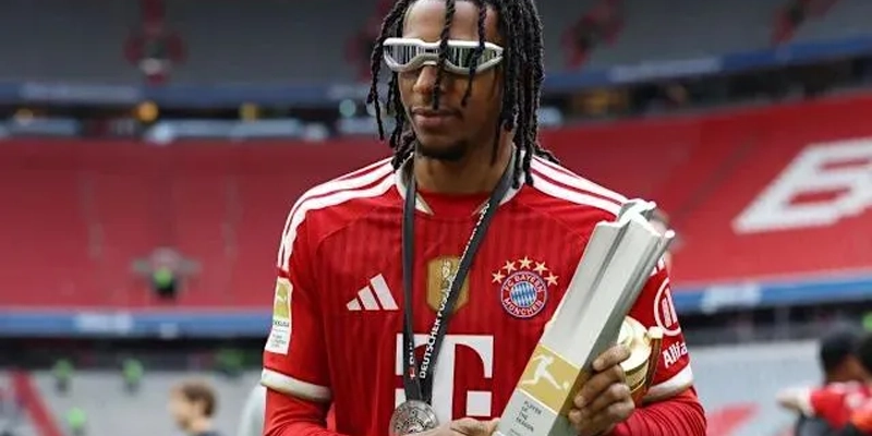 Cầu thủ xuất sắc nhất Bundesliga 2025-26 - Michael Olise